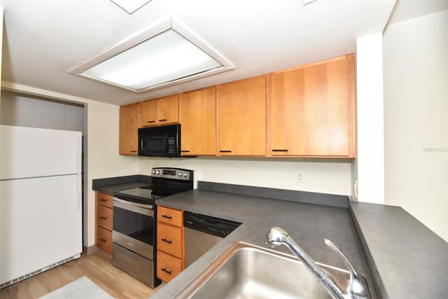 3817 S LAKE DRIVE 228, Tampa, FL 33614