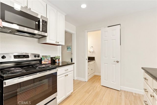 648 W Main D, Tustin, CA 92780