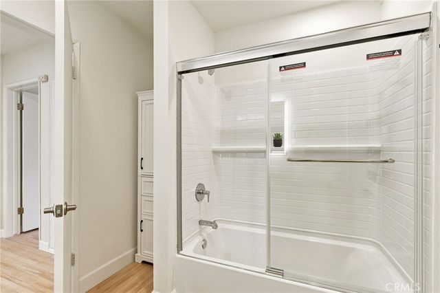 648 W Main D, Tustin, CA 92780