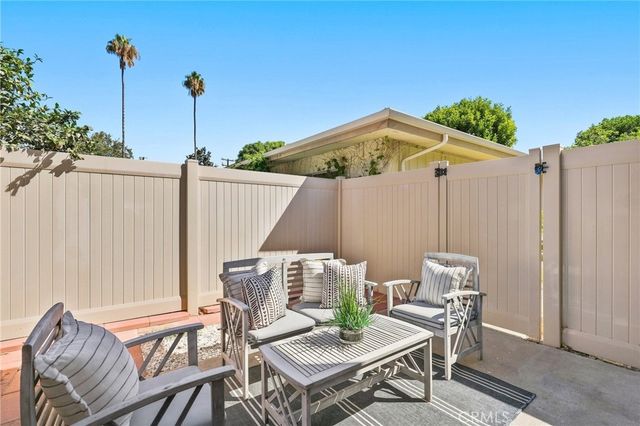 648 W Main D, Tustin, CA 92780
