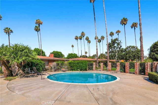 648 W Main D, Tustin, CA 92780
