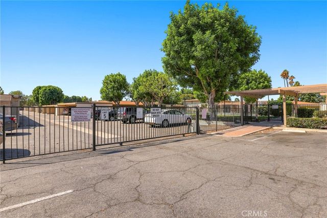 648 W Main D, Tustin, CA 92780