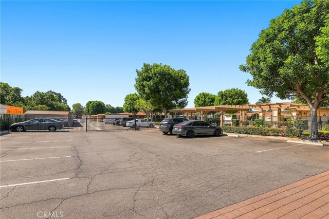 648 W Main D, Tustin, CA 92780