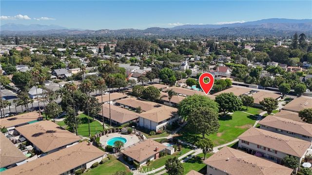 648 W Main D, Tustin, CA 92780