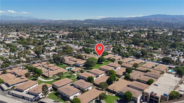 648 W Main D, Tustin, CA 92780