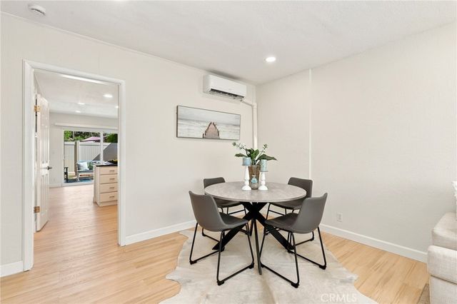 648 W Main D, Tustin, CA 92780