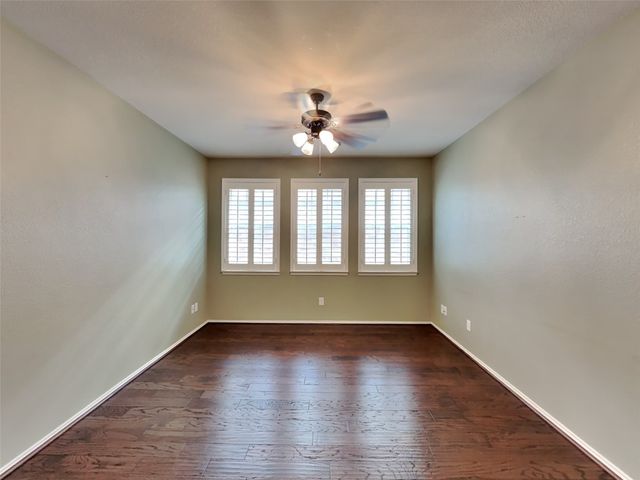 226 Knapford, Euless, TX 76040