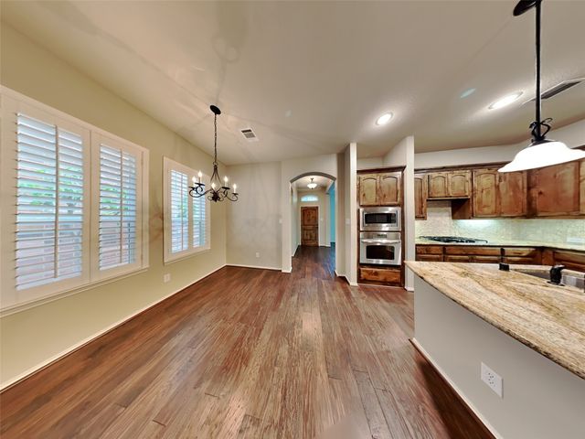 226 Knapford, Euless, TX 76040