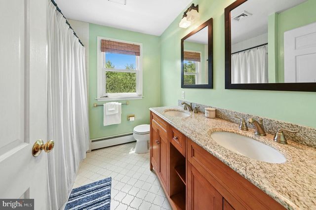 2608 SPRINGHILL CIR, Furlong, PA 18925