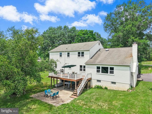 2608 SPRINGHILL CIR, Furlong, PA 18925