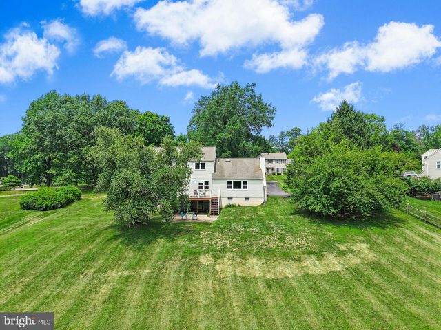 2608 SPRINGHILL CIR, Furlong, PA 18925