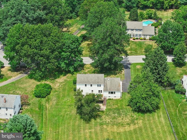 2608 SPRINGHILL CIR, Furlong, PA 18925