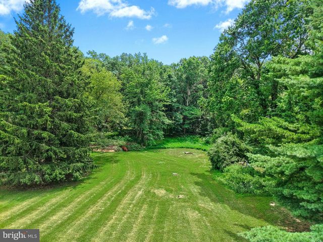 2608 SPRINGHILL CIR, Furlong, PA 18925
