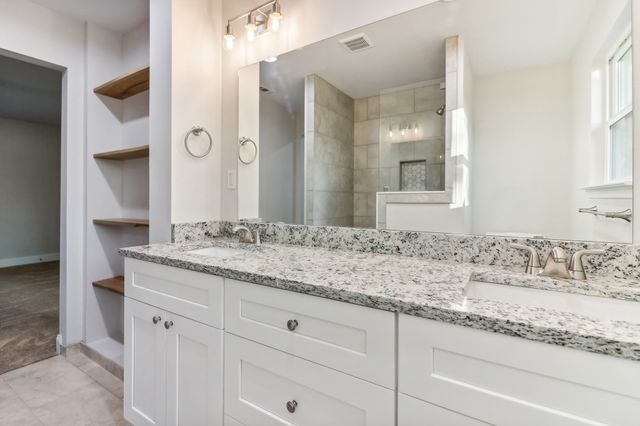 1805 Franklin Street, Irving, TX 75060