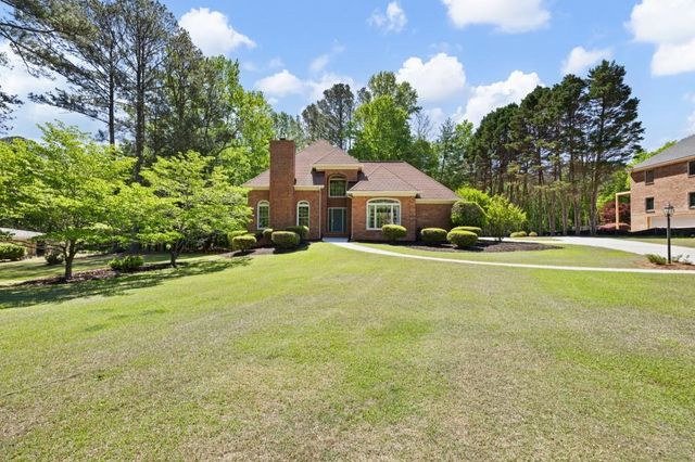 280 Camelot Drive, Fayetteville, GA 30214