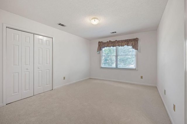 280 Camelot Drive, Fayetteville, GA 30214