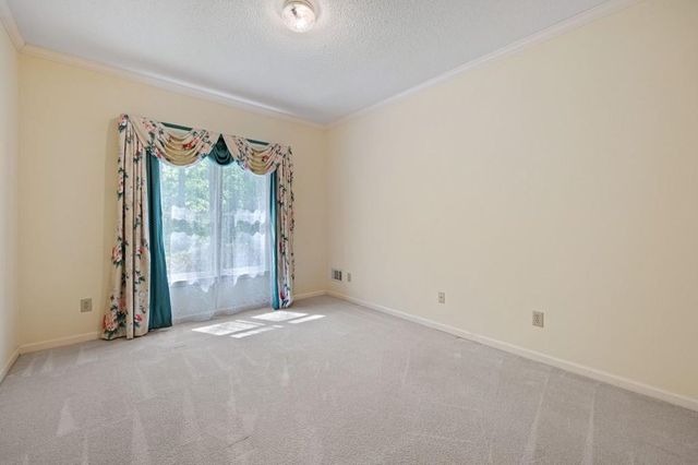 280 Camelot Drive, Fayetteville, GA 30214