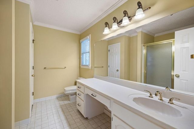 280 Camelot Drive, Fayetteville, GA 30214