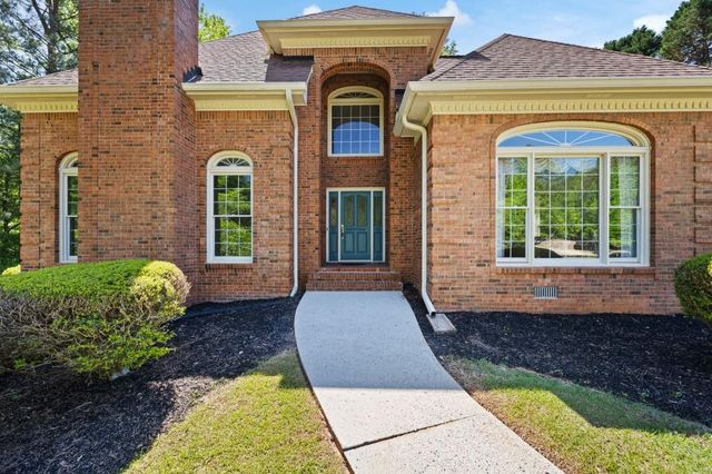 280 Camelot Drive, Fayetteville, GA 30214
