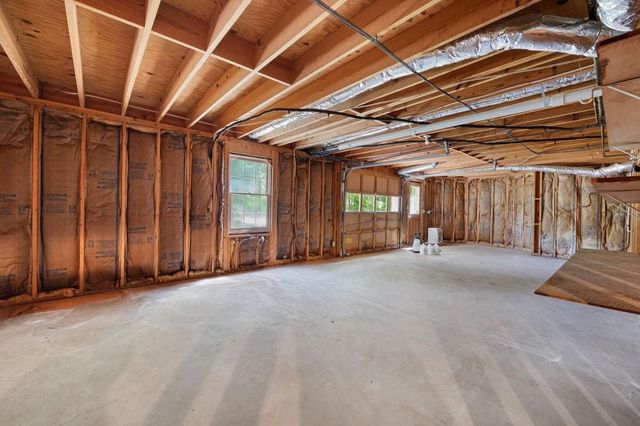 280 Camelot Drive, Fayetteville, GA 30214