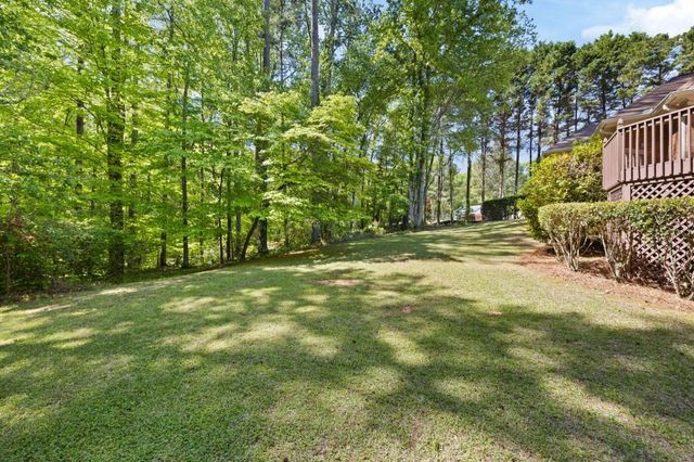 280 Camelot Drive, Fayetteville, GA 30214