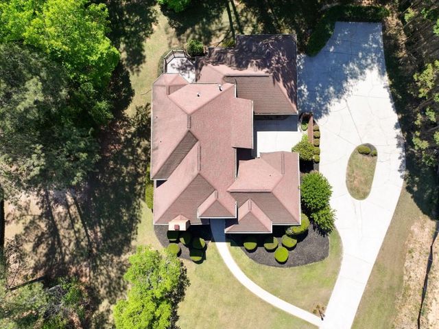 280 Camelot Drive, Fayetteville, GA 30214