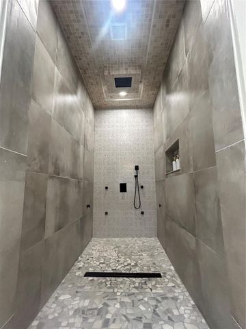 209 Horse Shoe Trail, Angleton, TX 77515