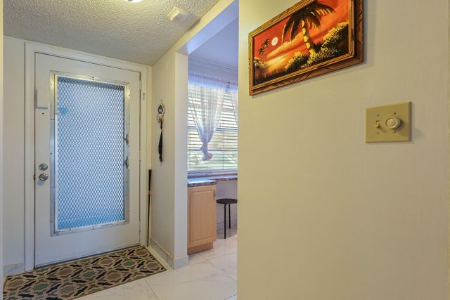 3531 Inverrary Drive 105, Lauderhill, FL 33319