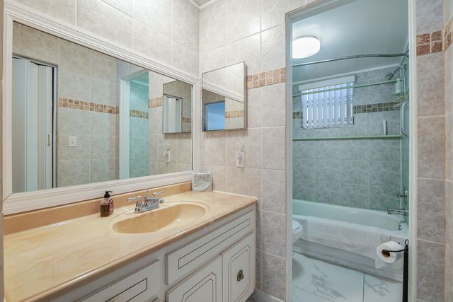 3531 Inverrary Drive 105, Lauderhill, FL 33319