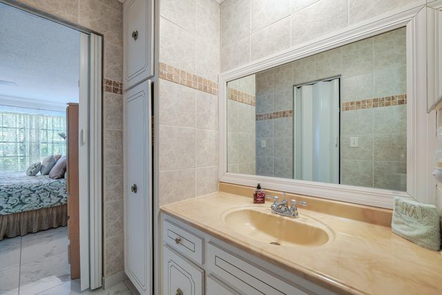 3531 Inverrary Drive 105, Lauderhill, FL 33319