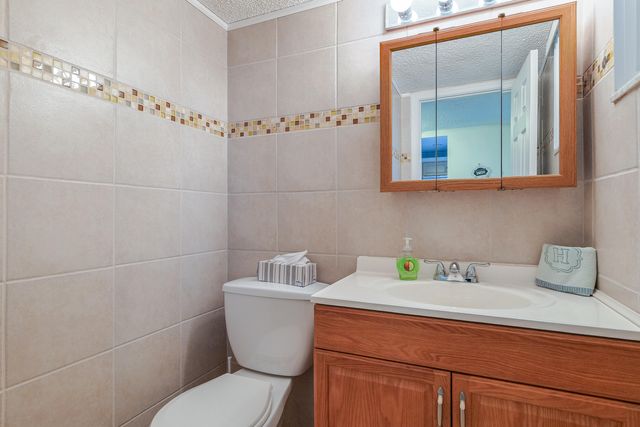 3531 Inverrary Drive 105, Lauderhill, FL 33319