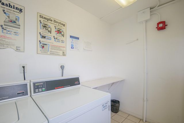 3531 Inverrary Drive 105, Lauderhill, FL 33319