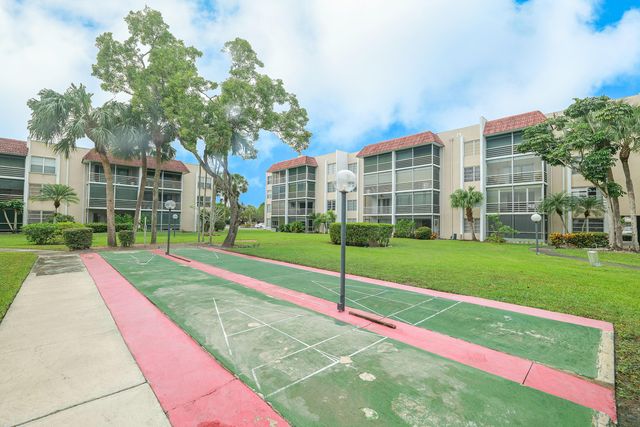 3531 Inverrary Drive 105, Lauderhill, FL 33319