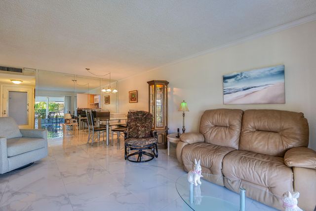 3531 Inverrary Drive 105, Lauderhill, FL 33319