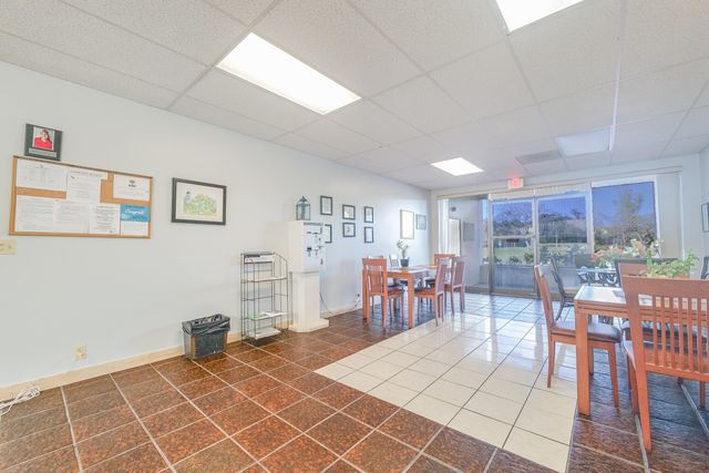 3531 Inverrary Drive 105, Lauderhill, FL 33319