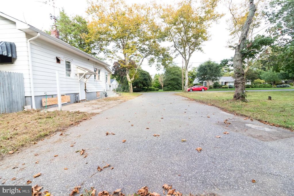 542 BROADLAWN TER, VINELAND, NJ 08360 — photo 3