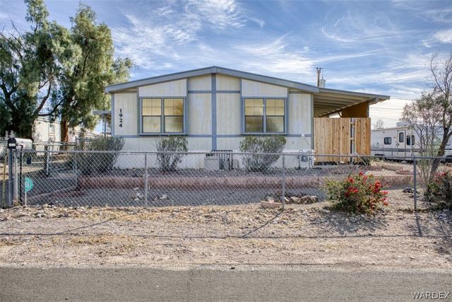 1924 Montclair Drive, Bullhead City, AZ 86442