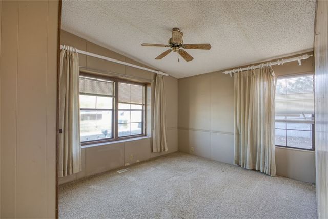 1924 Montclair Drive, Bullhead City, AZ 86442