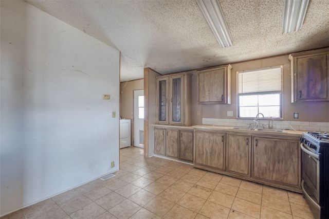 1924 Montclair Drive, Bullhead City, AZ 86442