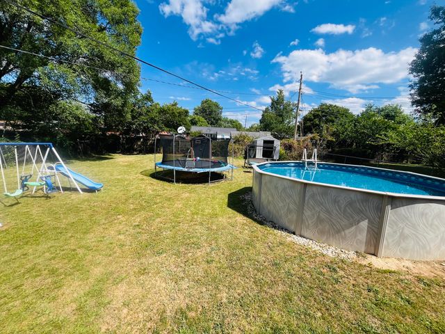 121 Tampa DR, Roanoke, VA 24019