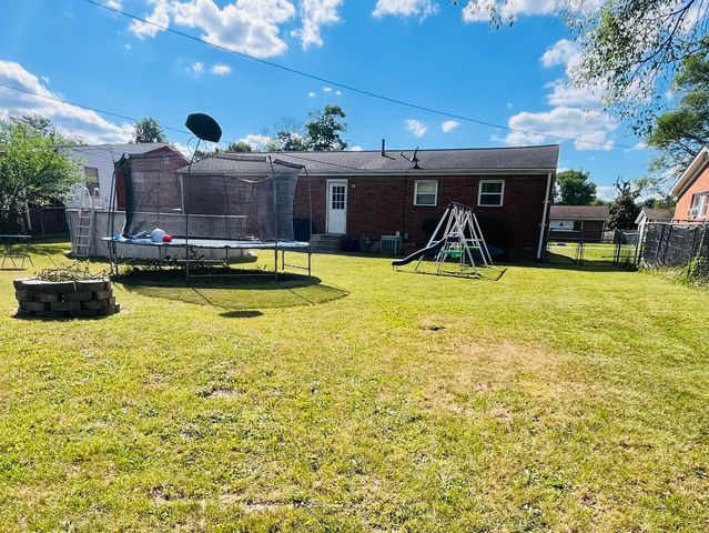 121 Tampa DR, Roanoke, VA 24019