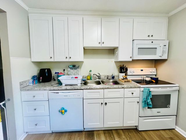 121 Tampa DR, Roanoke, VA 24019