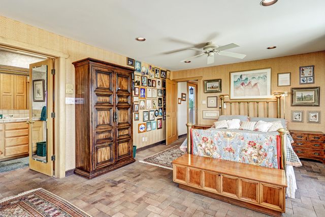 3630 Vista Grande Drive NW, Albuquerque, NM 87120