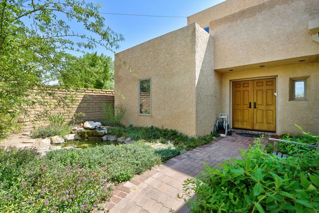 3630 Vista Grande Drive NW, Albuquerque, NM 87120