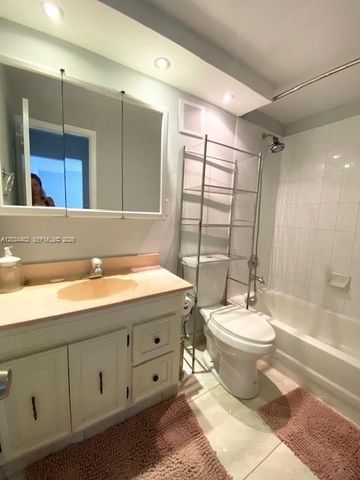 201 178th Dr 230, Sunny Isles Beach, FL 33160