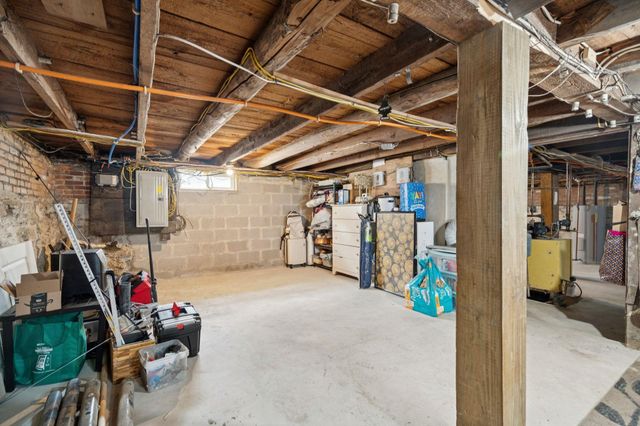 179 Pleasant Street, Claremont, NH 03743