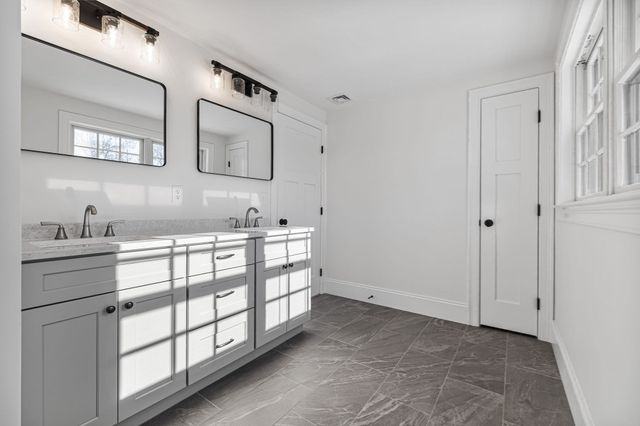 41 Lantern Lane, Braintree, MA 02184