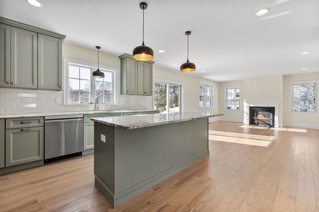 41 Lantern Lane, Braintree, MA 02184
