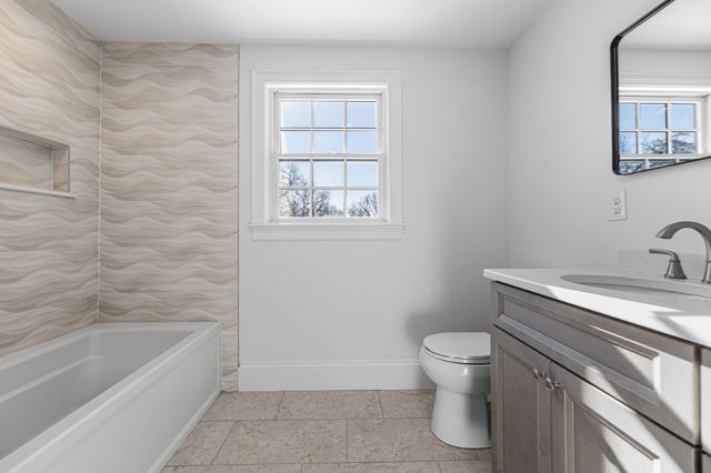 41 Lantern Lane, Braintree, MA 02184