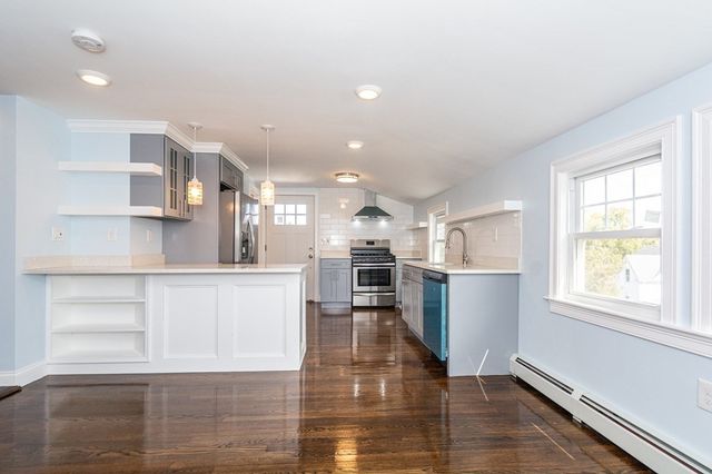 72 Main St, Quincy, MA 02169